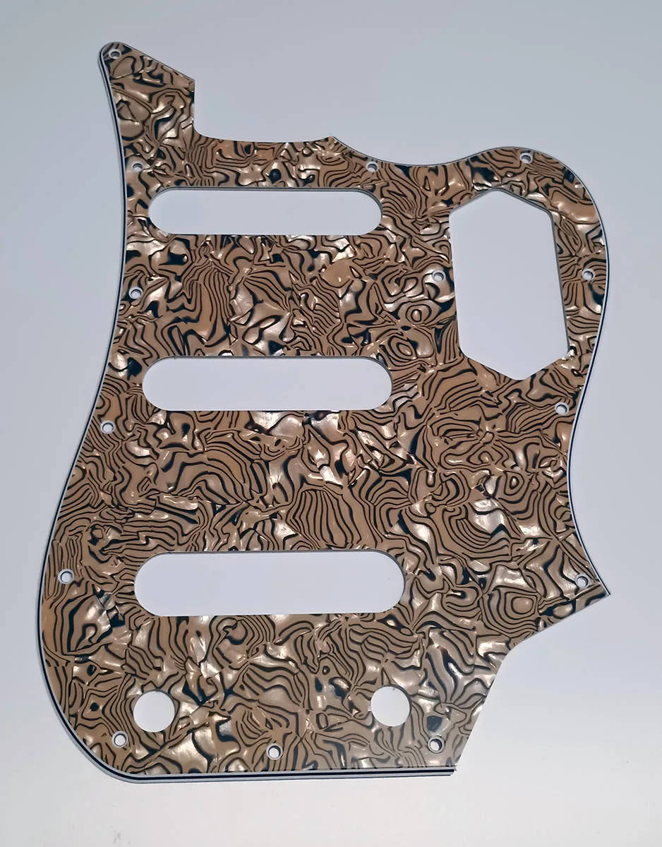 Squier Bass VI pickguardy
