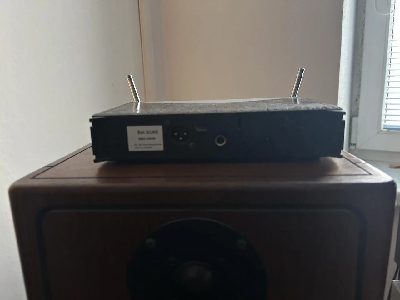 Vysílačka AKG SR-80 výroba Rakousko