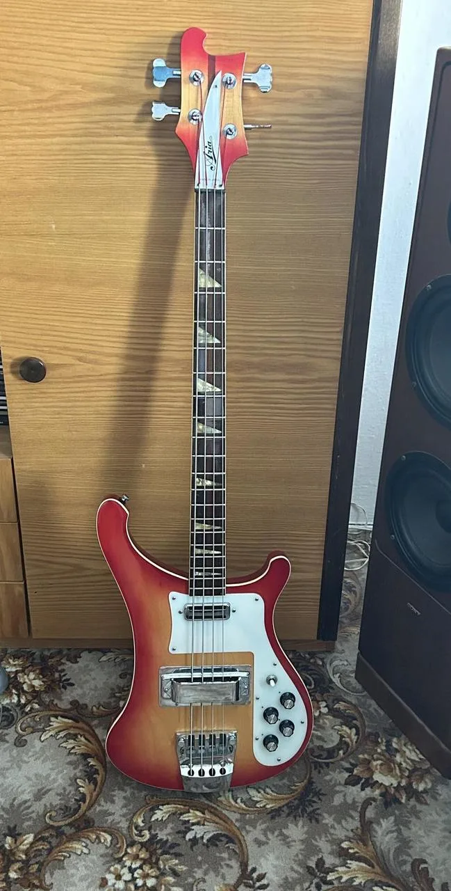 Aria Rickenbacker 1976