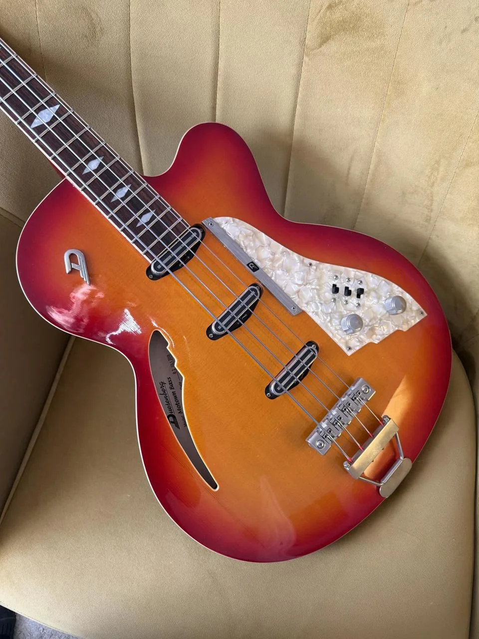 Prodám, vyměním: Duesenberg Motown Bass