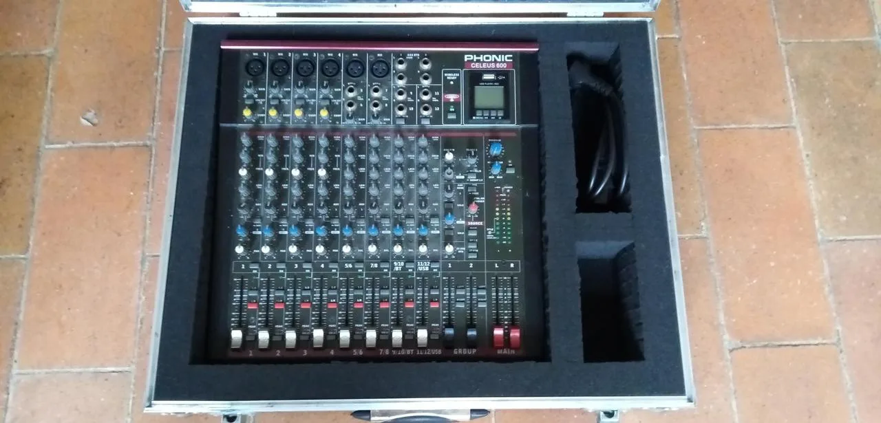 PHONIC CELEUS 600