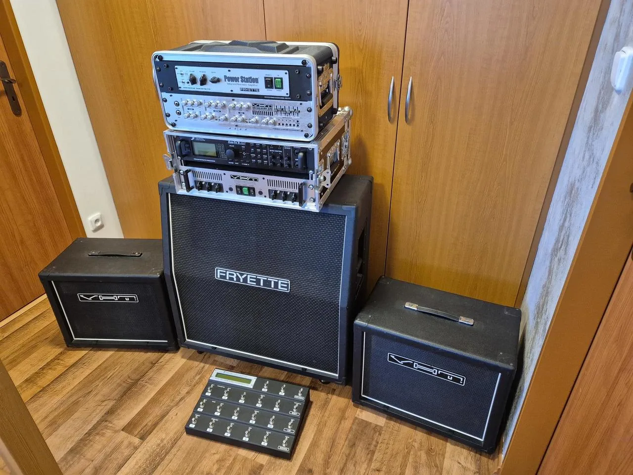 Rozprodávám Fryette/VHT/Fractal wet/dry/wet rig.