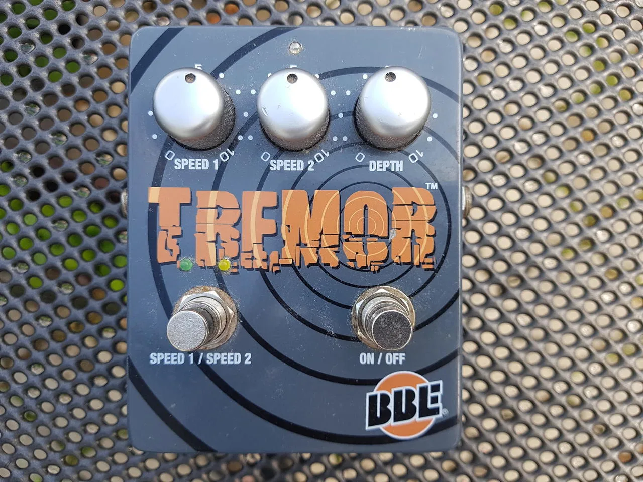 BBE Tremor dvojité opti tremolo