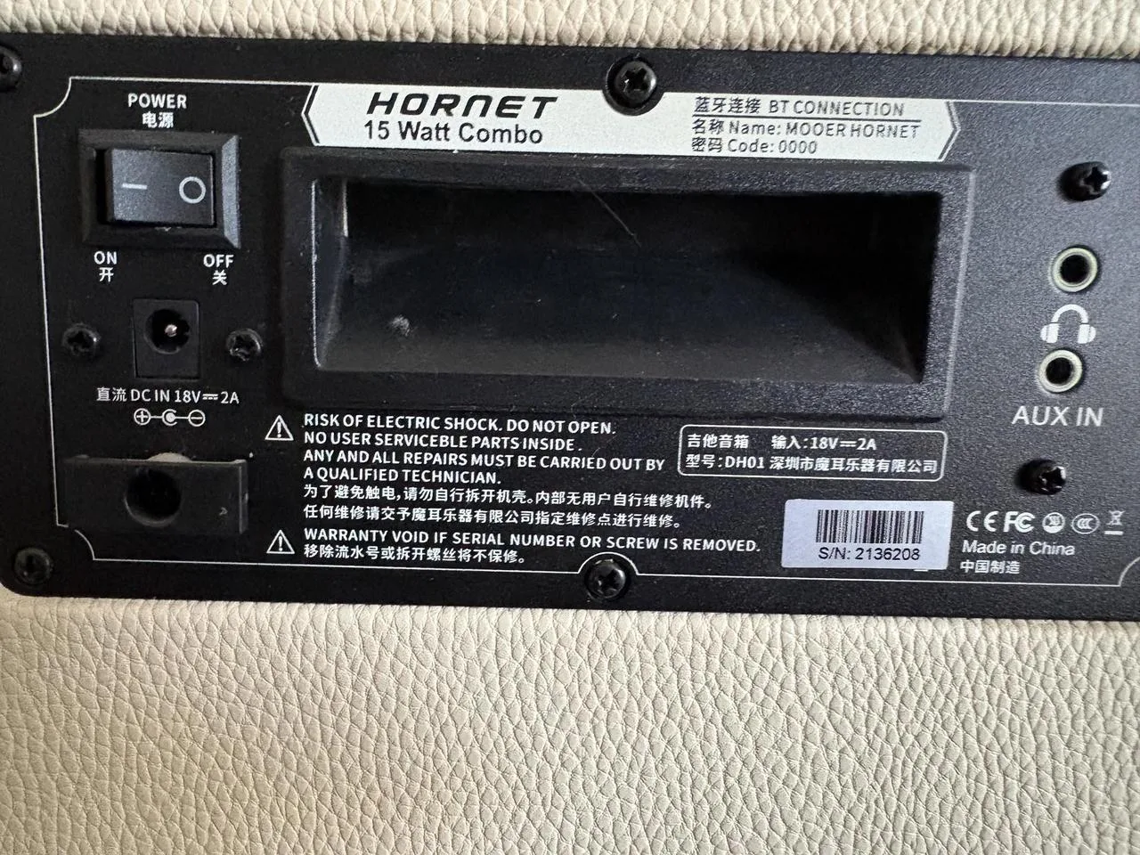 Mooer Hornet - modelingové kombo s bluetooth
