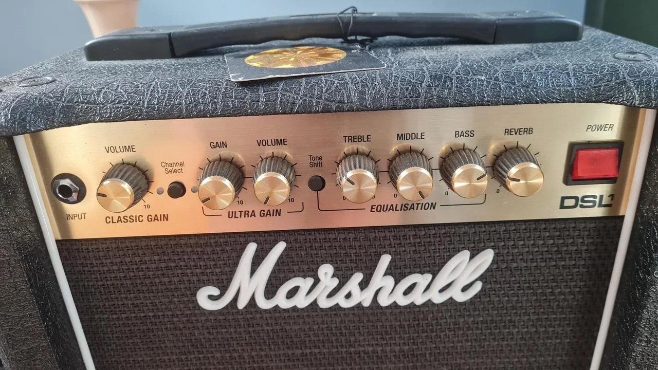 Prodám Marshall DSL1