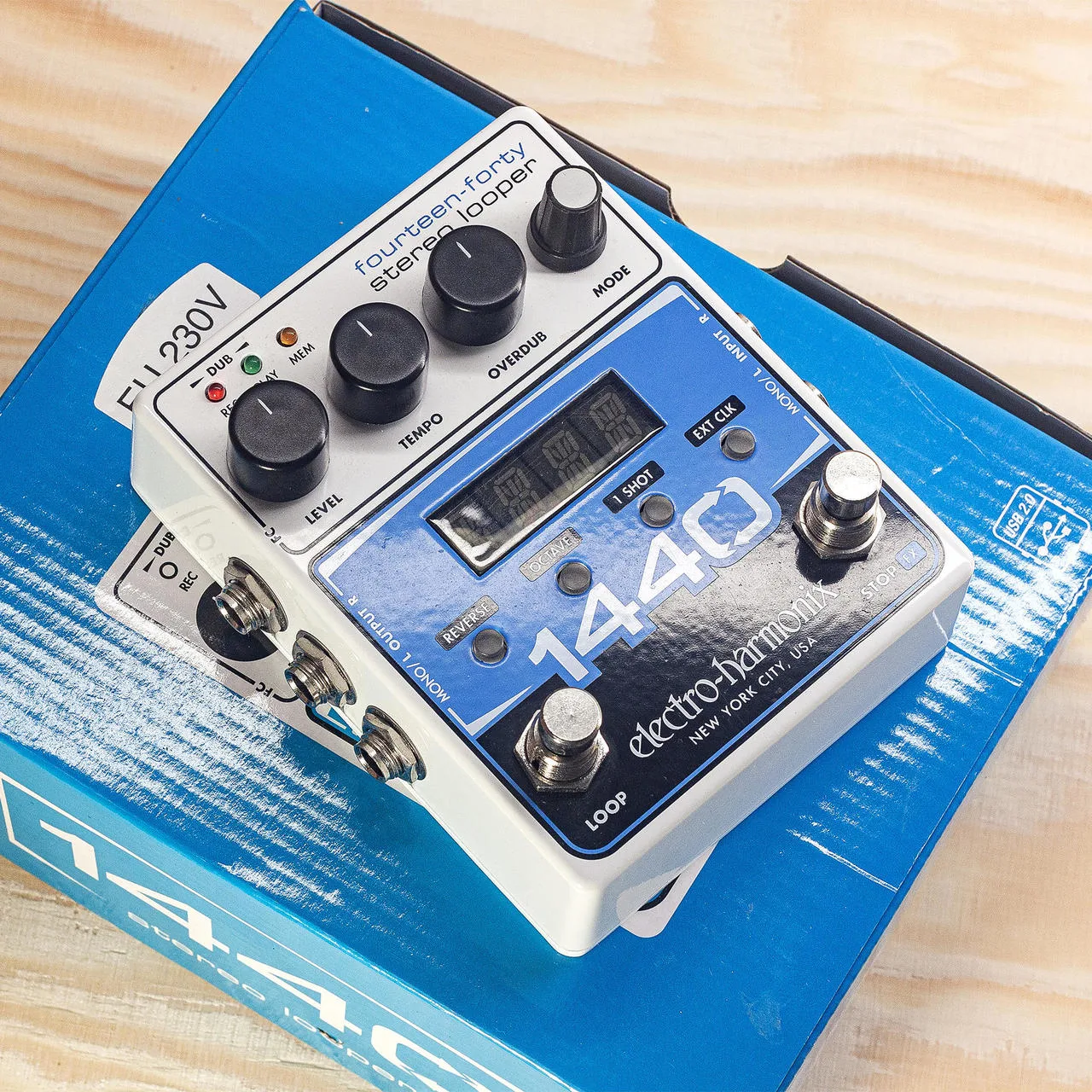 EHX 1440 Stereo Looper