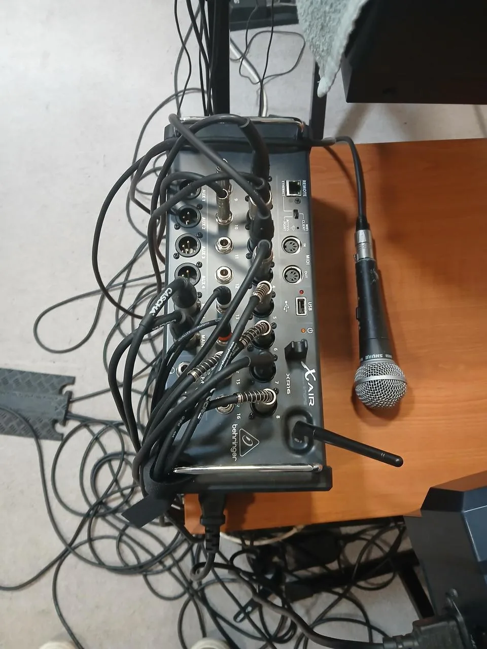 BEHRINGER X air Xr 16