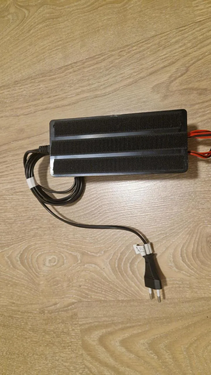 Napájeci zdroj Smrčka 9V-10V 6x100mA,1x200mA nebo 8x100mA