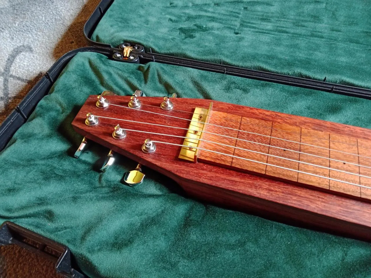 Lap Steel