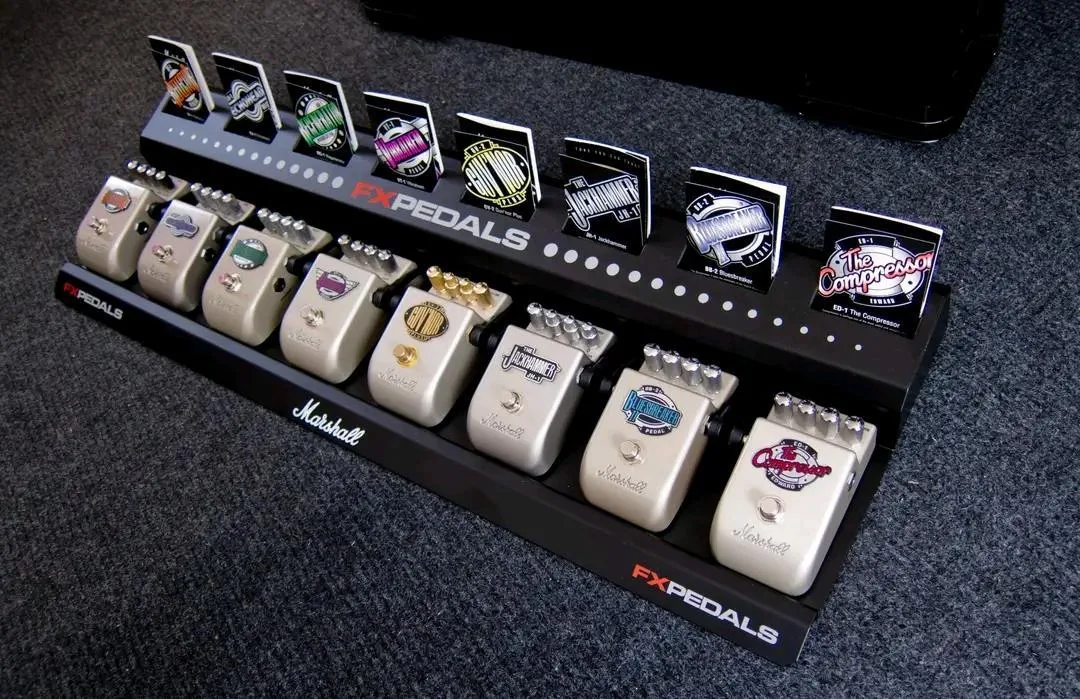Koupím Marshall pedal board PB8