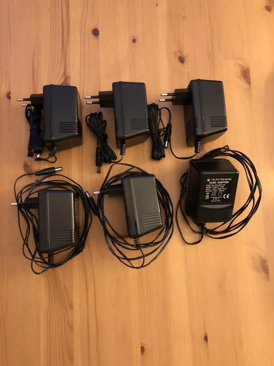 6x adaptér Electro Harmonix 9,6V