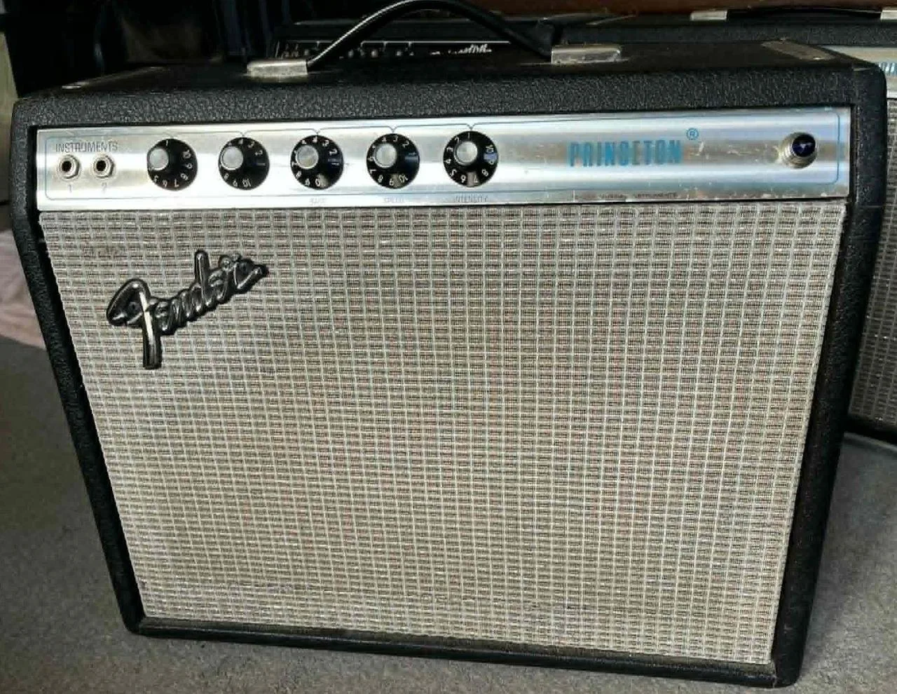 1973 Fender Princeton - rezervace