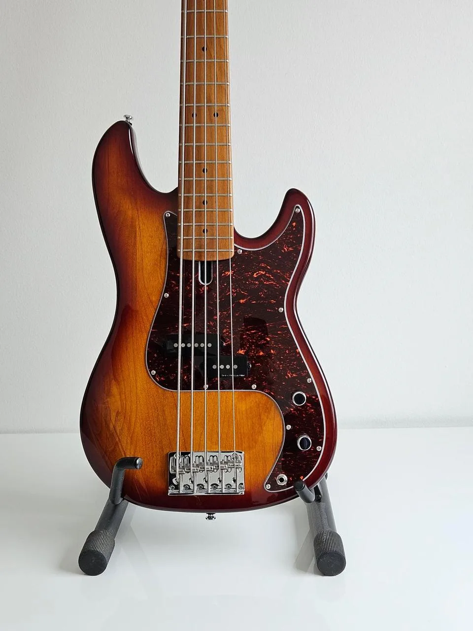Sire Marcus Miller P5 Alder 5TS 2. gen. + gigbag