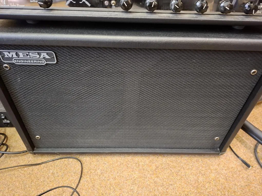 Mesa Boogie 2x12 Black Shadow Three-Quarter Back Cabinet