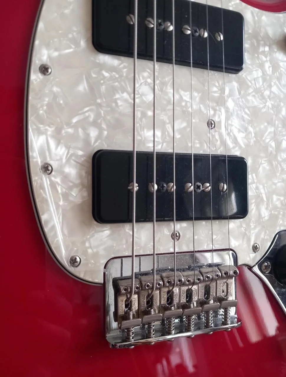 Fender Mustang