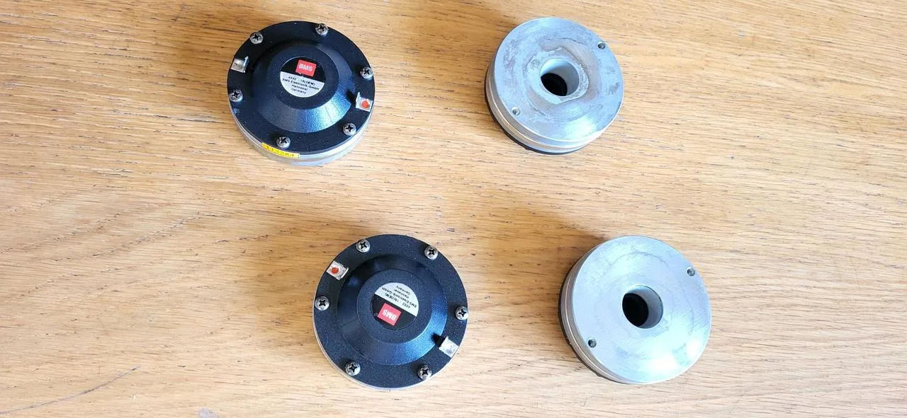 4x Driver BMS 4552 ND 16 Ohm