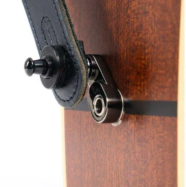 Adaptér na řemen MusicNomad Acousti-Lok / Metrický závit M9