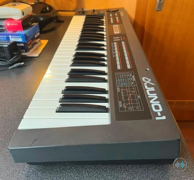 Roland Alpha Juno 1