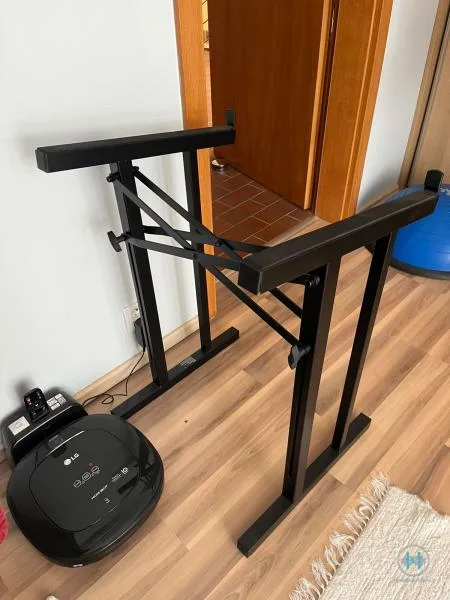 Mozos KSX5 robustný skladací čierny stojan na mixpult, klávesy, alebo čokolvek iné