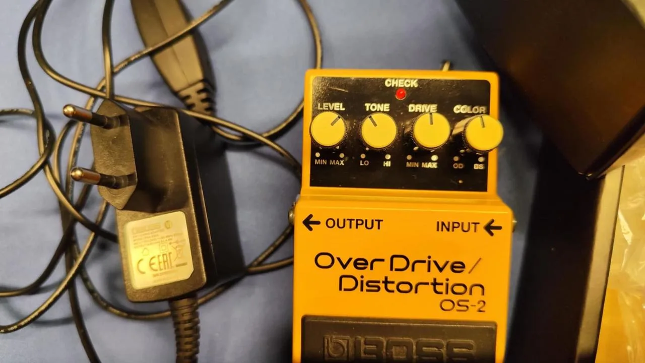 Efekt Boss OS-2