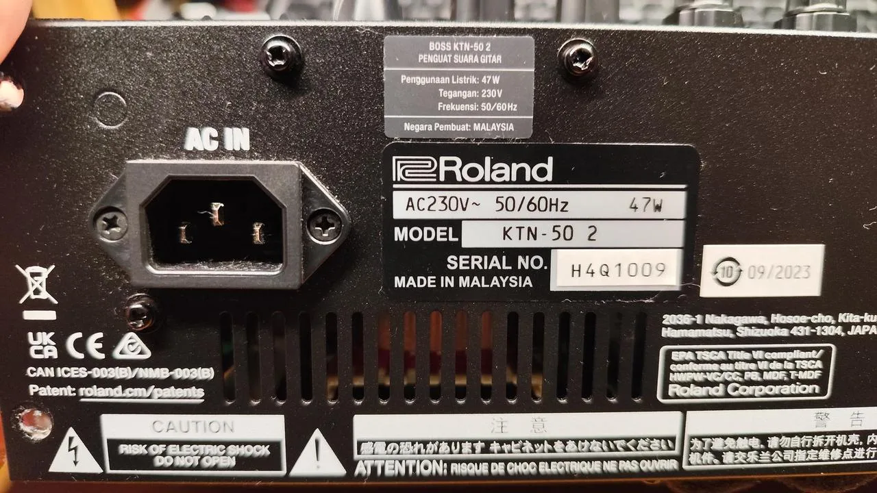 Zesilovač z komba BOSS Katana