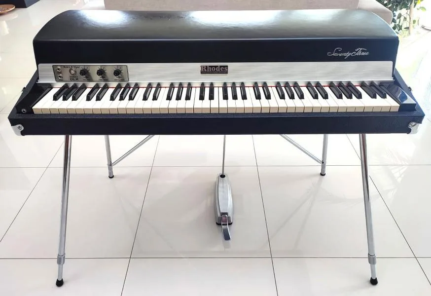 RHODES MARK I SeventyThree rok 1976