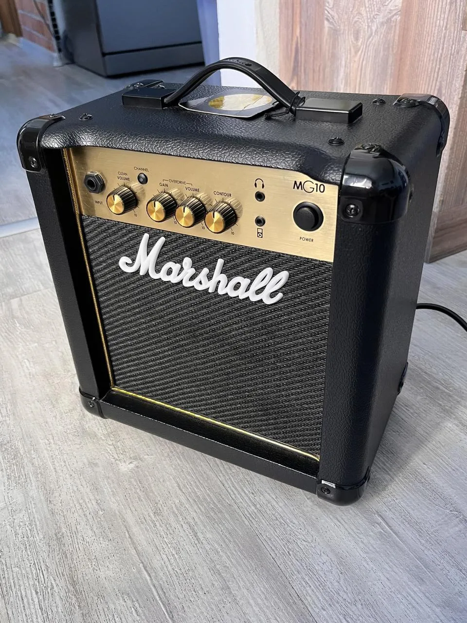 prodám MG10G kytarové kombo marshall