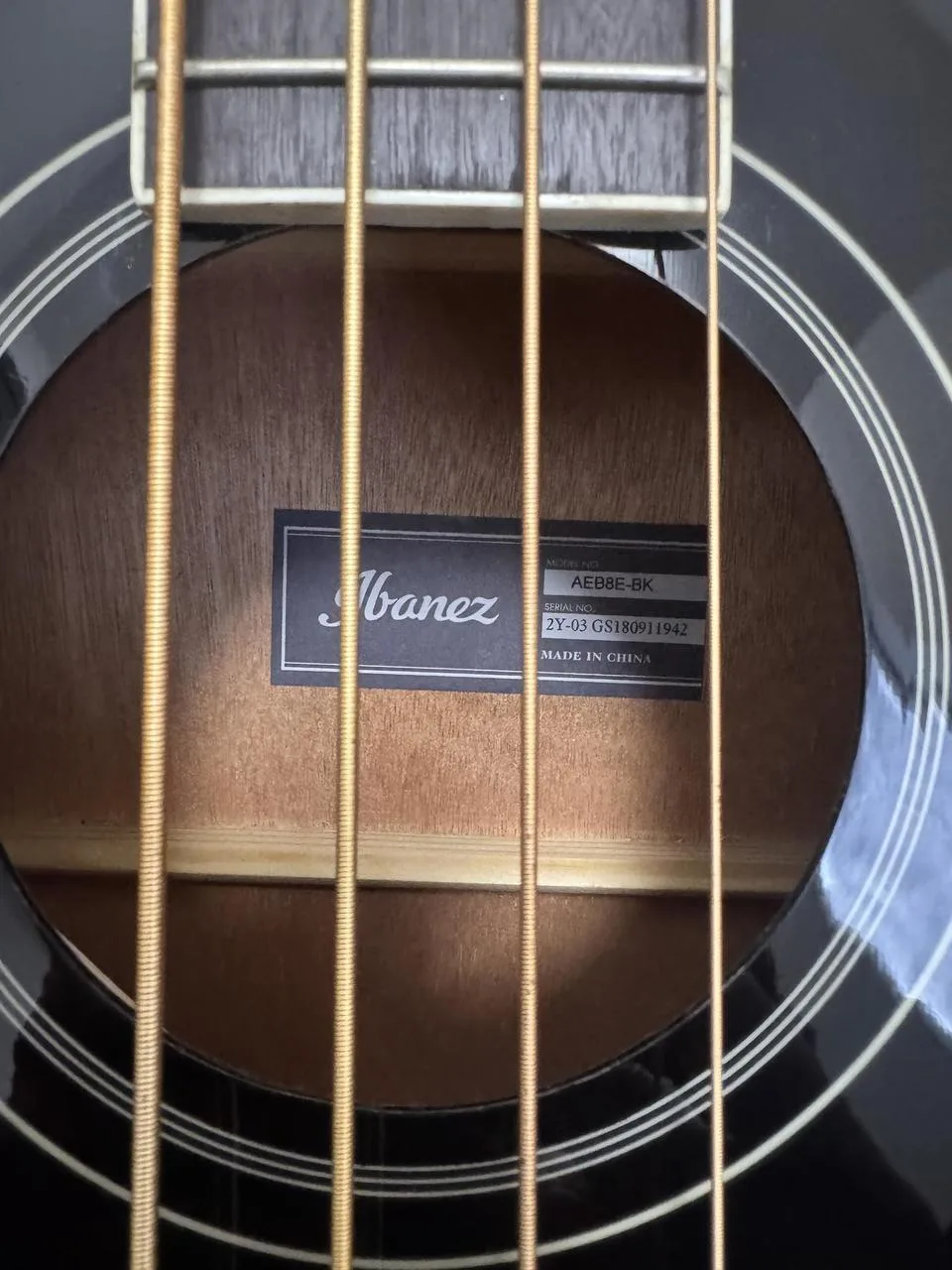 Elektroakustická baskytara Ibanez AEB8E Black