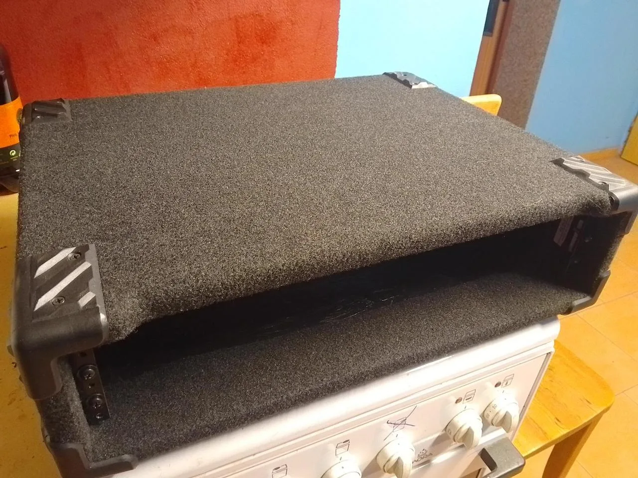 Prodám rack U2