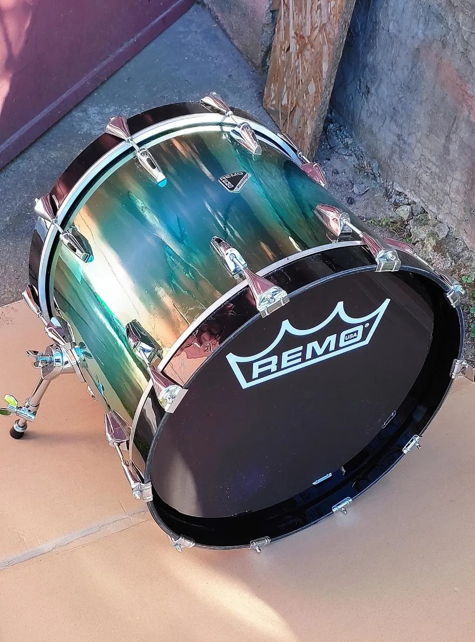 Remo MasterEdge 20"