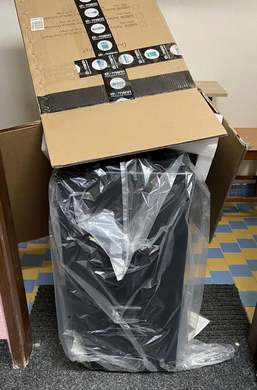 box 2x12 Harley-Benton G212plus CreamBack Vertical