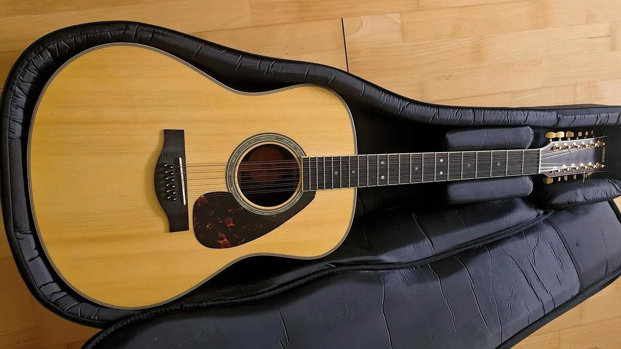 Yamaha LL 16-12