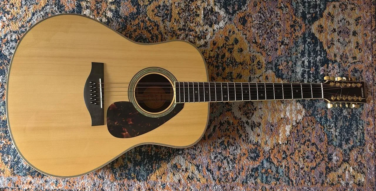 Yamaha LL 16-12