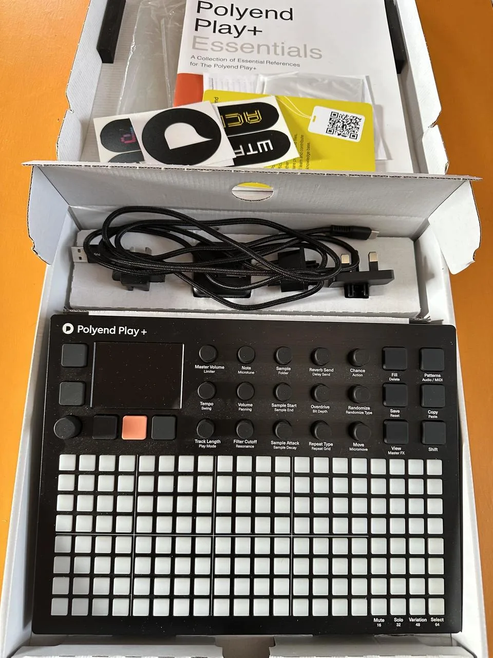 SLEVA - Polyend Synth