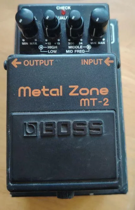 Boss Metal Zone MT-2