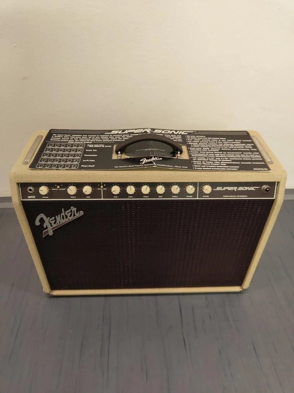 FENDER Super Sonic 60 USA