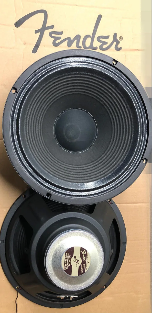 2x Fender reproduktor 12” 50W 16 ohm