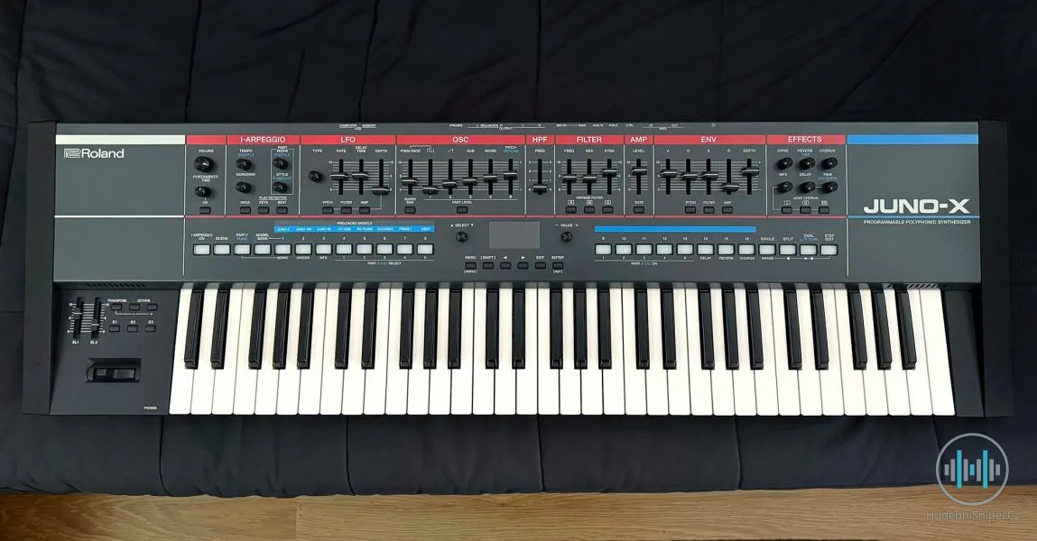 Roland Juno-X syntezátor 61 kláves