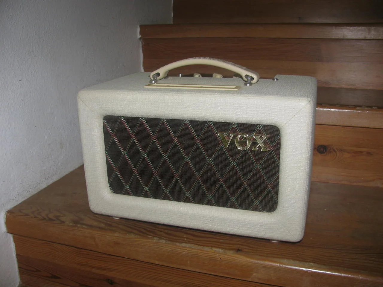 VOX AC4TVH
