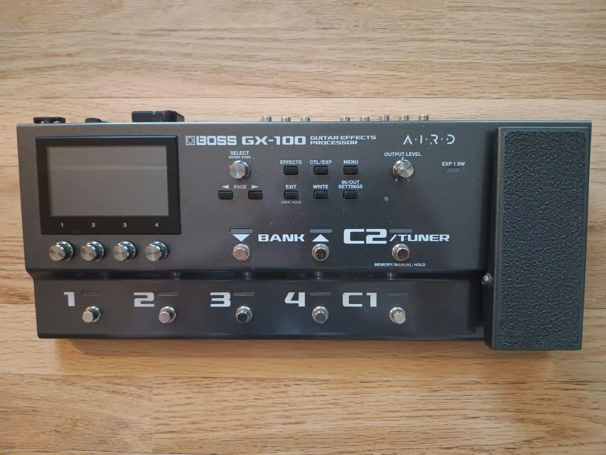 Multiefekt Boss GX 100
