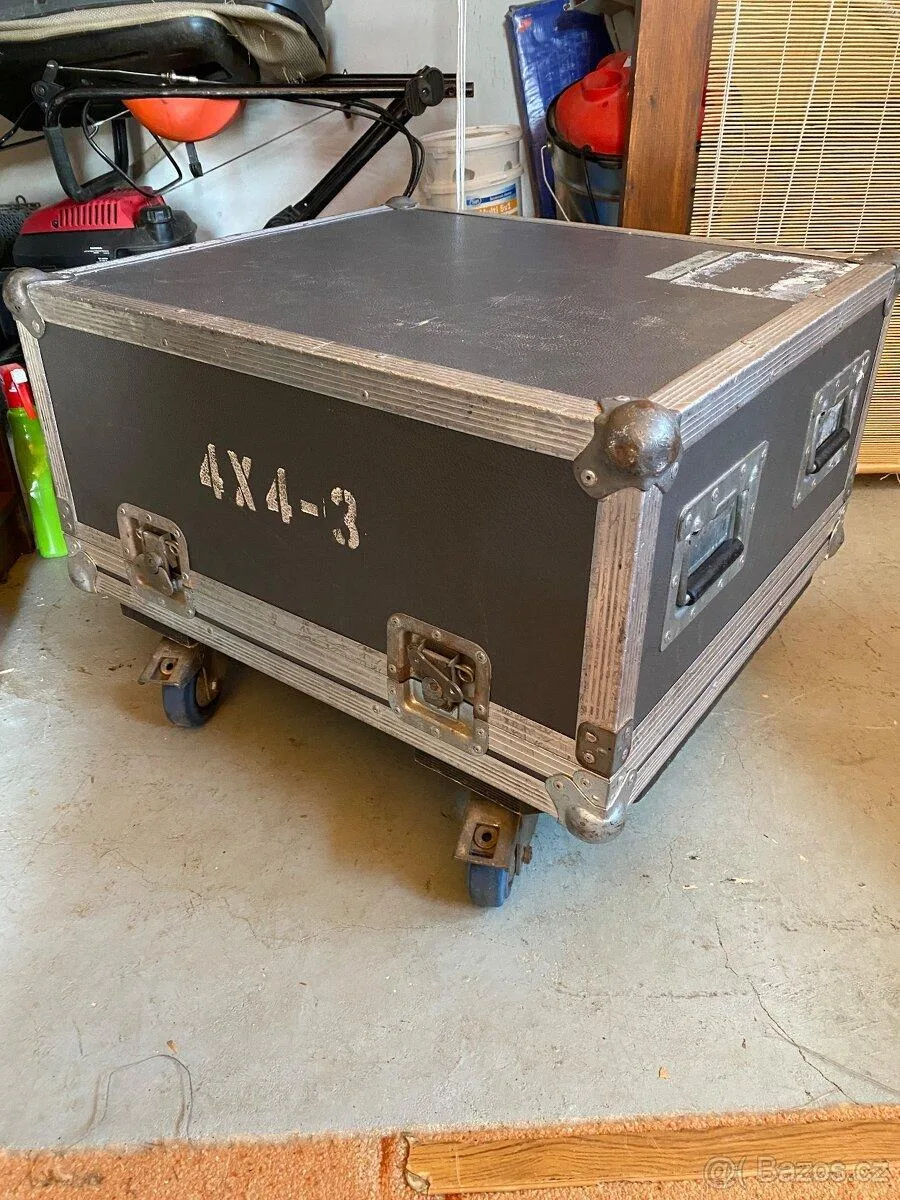 Case 62x55x27 cm
