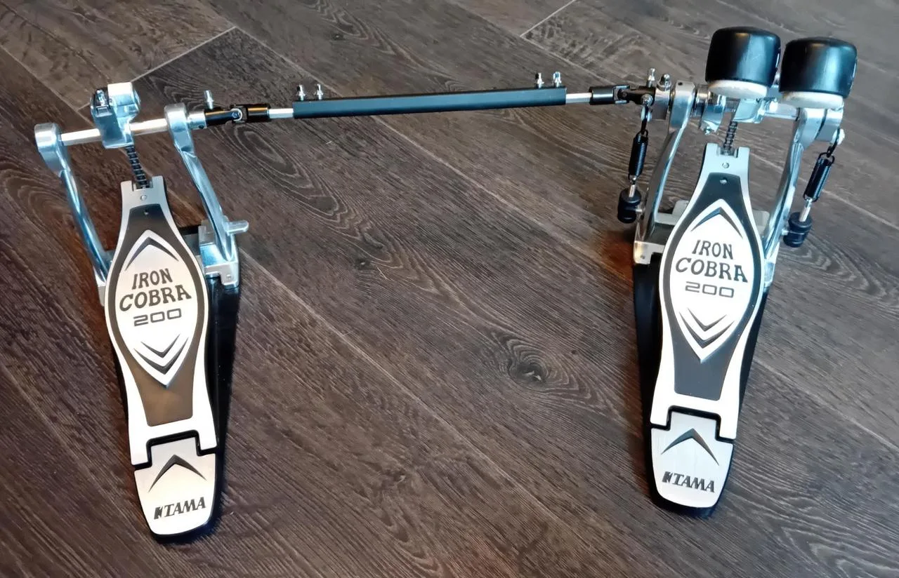 TAMA Iron Cobra 200PTW