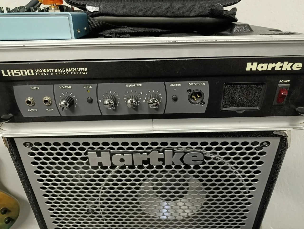 Hartke LH500 baskytarová hlava + case