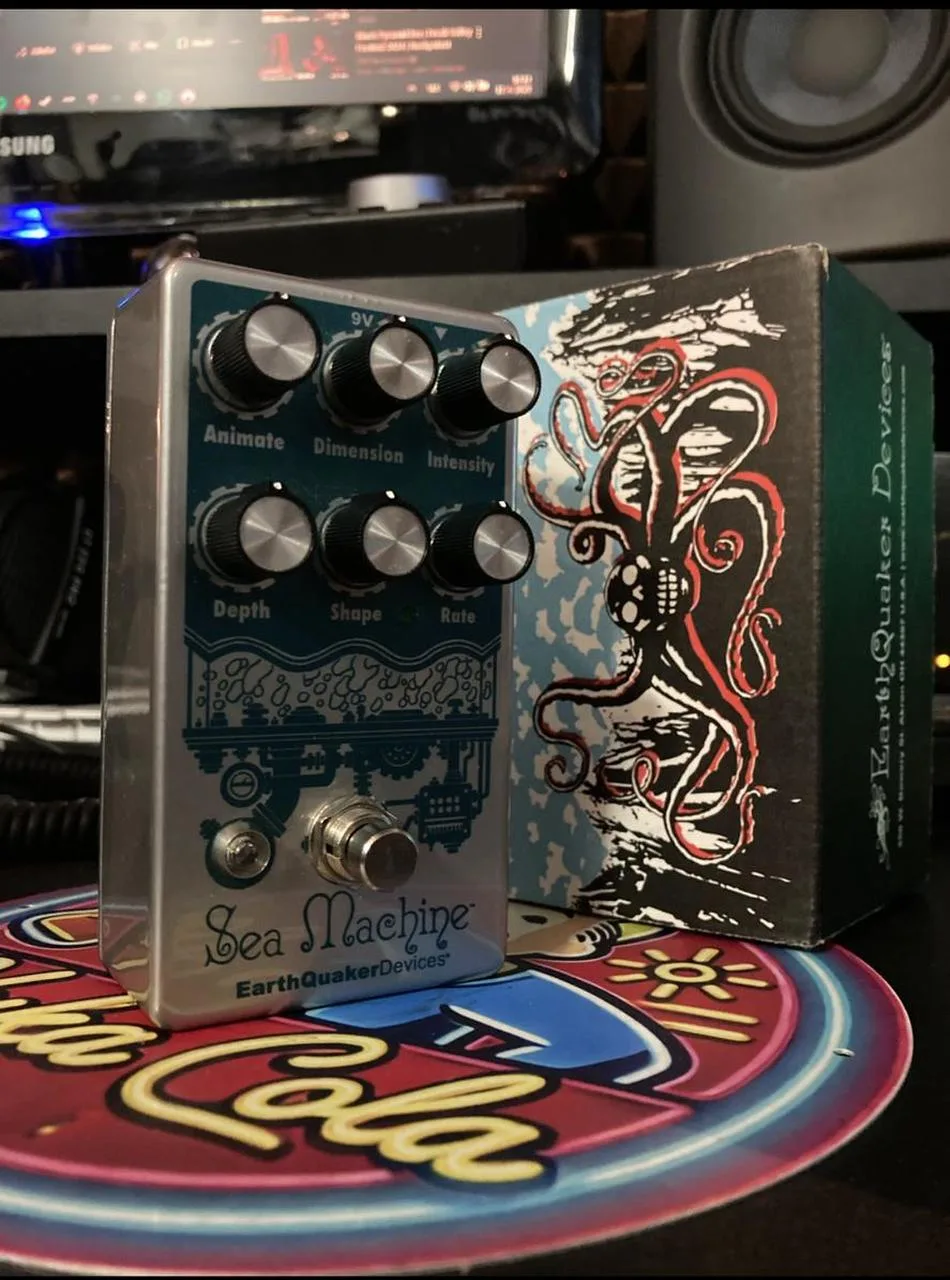 Earthquaker Devices Sea Machine v3