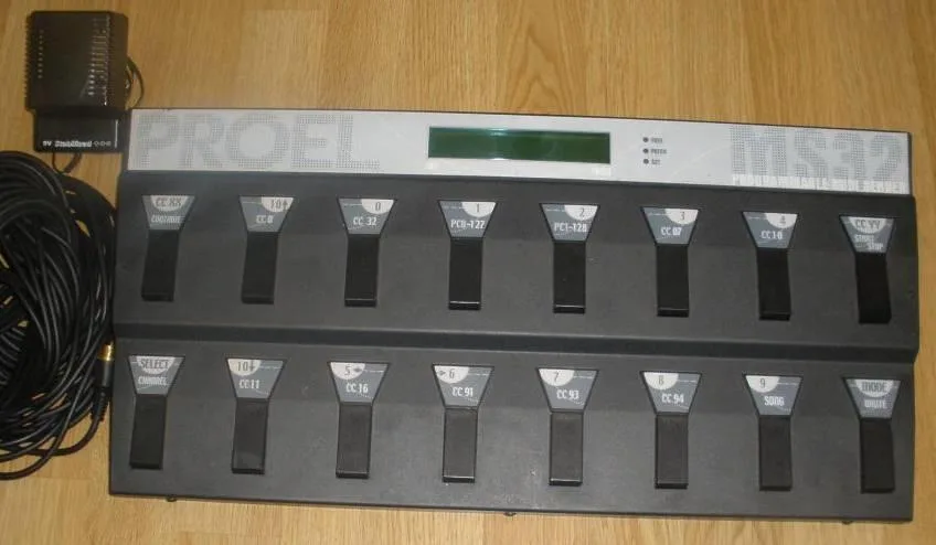 Proel MS32 MIDI pedál (funkční, ale občas se maže paměť)