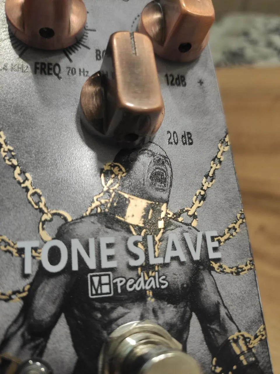 TONE SLAVE ( EQ/Boost )