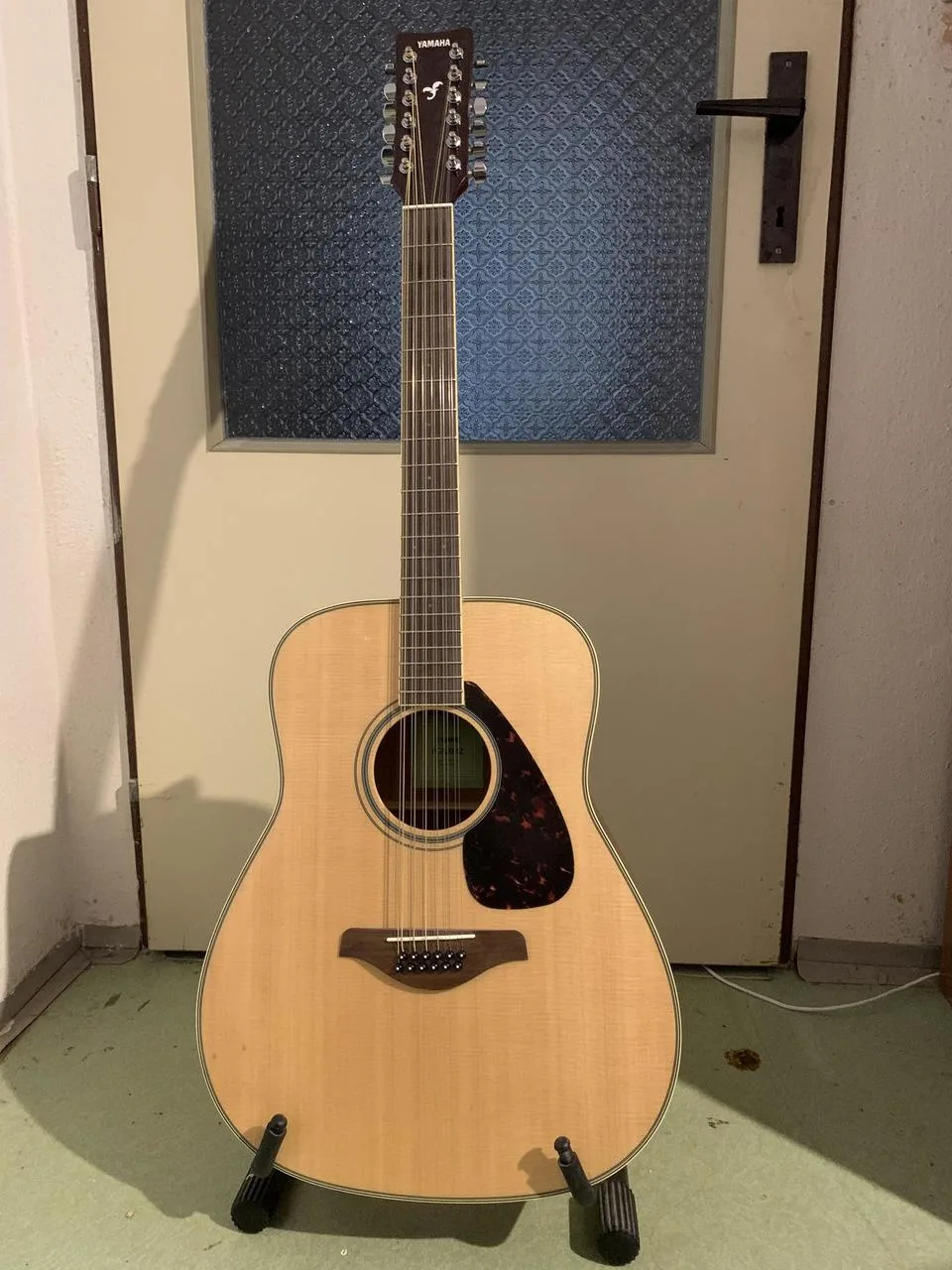 Yamaha FG820-12