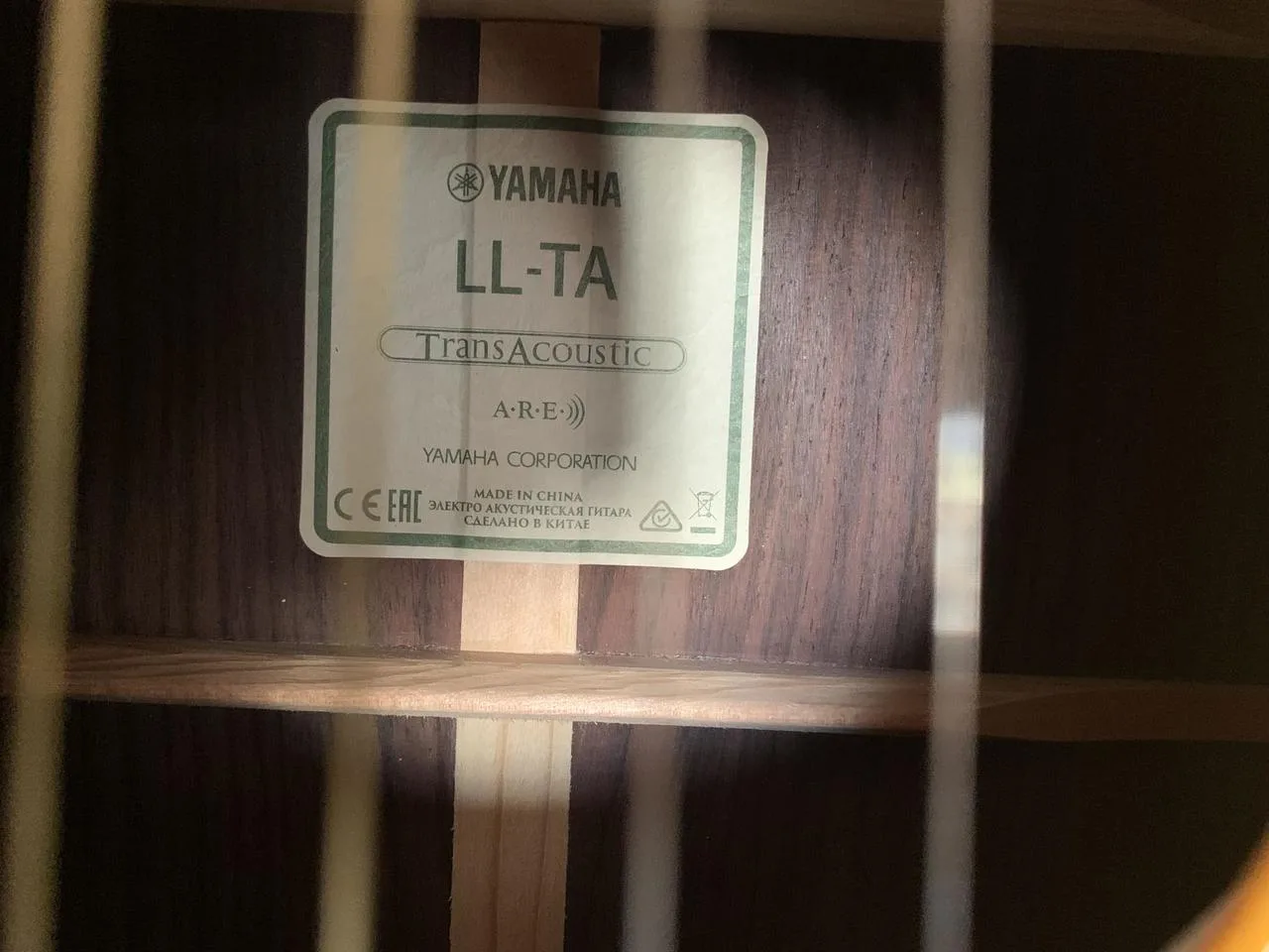 YAMAHA LL-TA