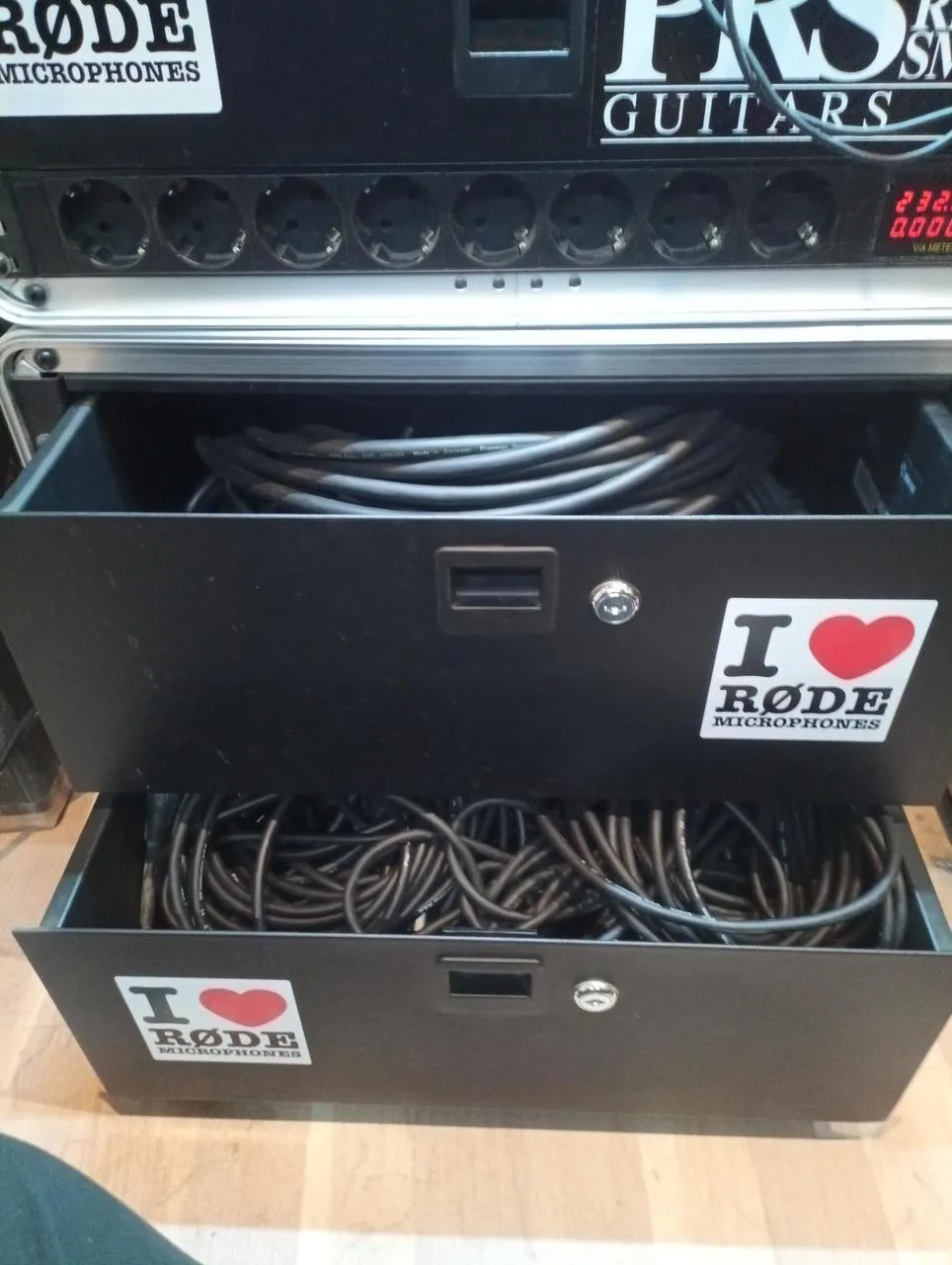 Rack 8U
