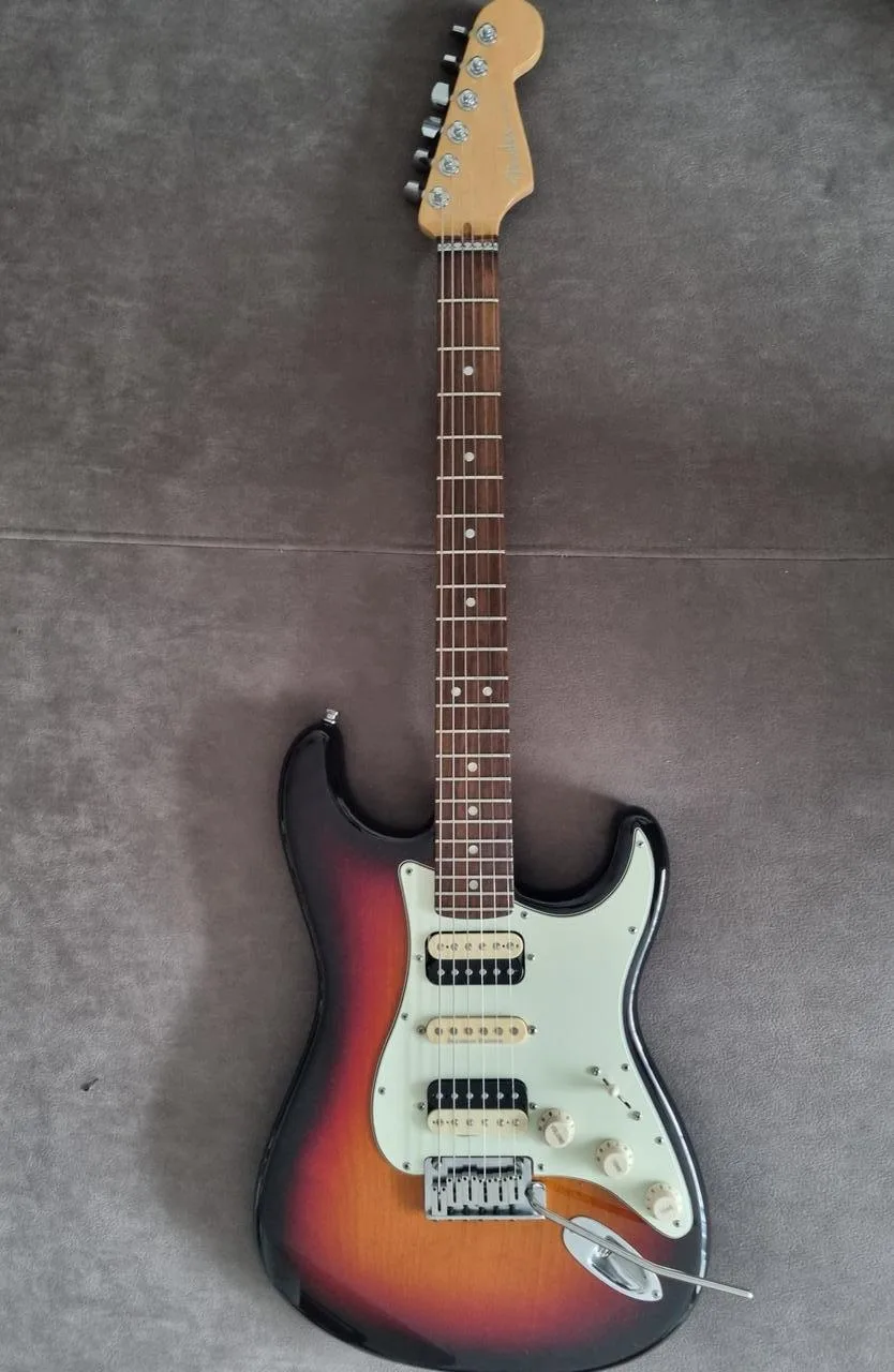Fender American Deluxe Stratocaster